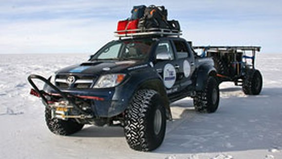 Arctic Trucks: Islandské Hiluxy na jižním pólu (video)