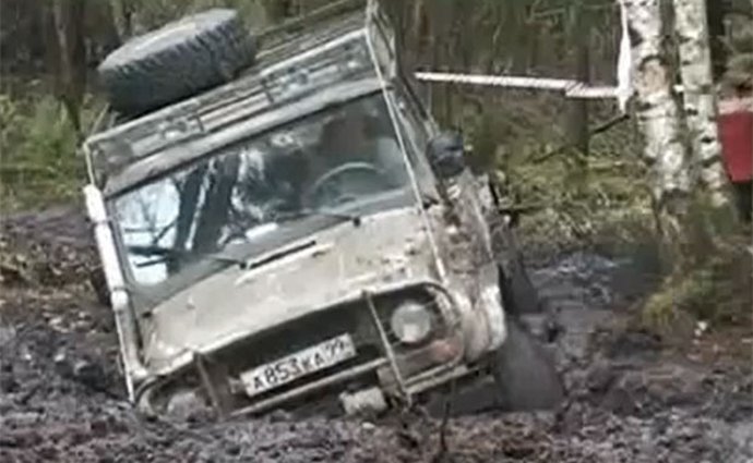 Video: Kluci z Ruska se bláta nebojí