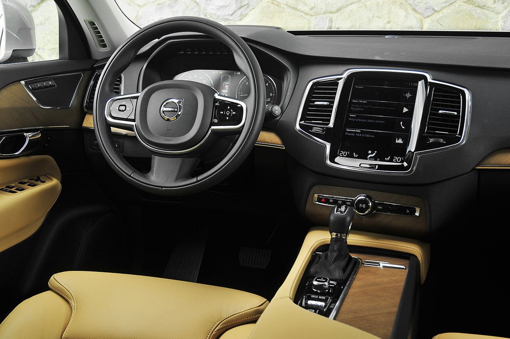 Volvo XC90