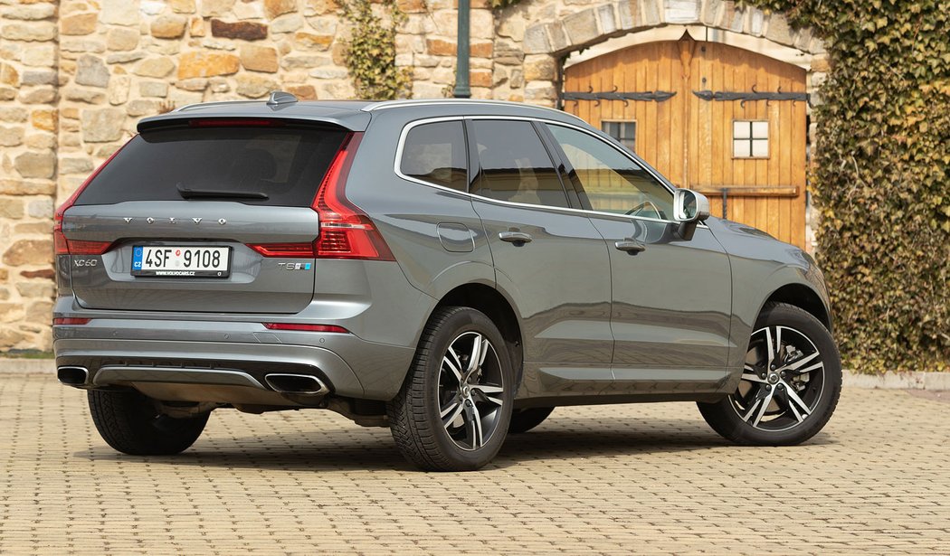 Volvo XC60 T8