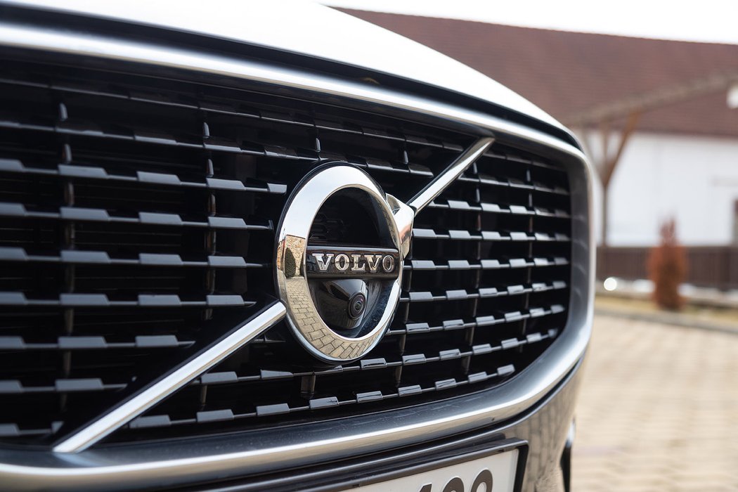 suv volvo testy