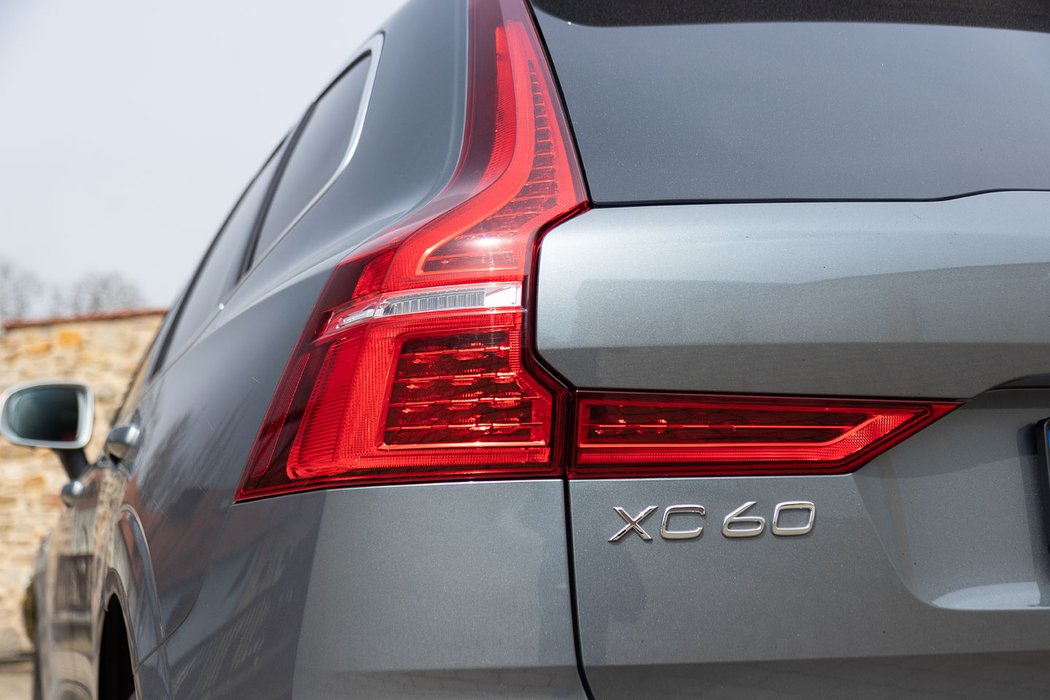 Volvo XC60 T8