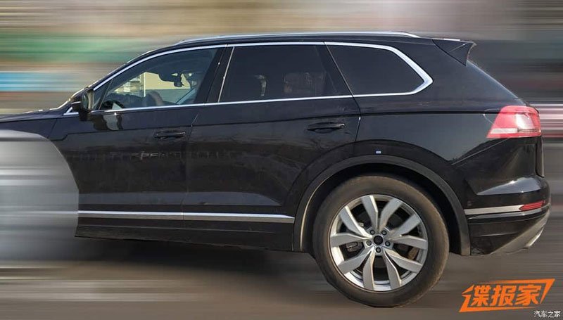 Nový Volkswagen Touareg zachycen v Číně. Takřka bez maskování!