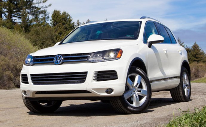 VW chystá sedmimístné SUV levnější než Touareg