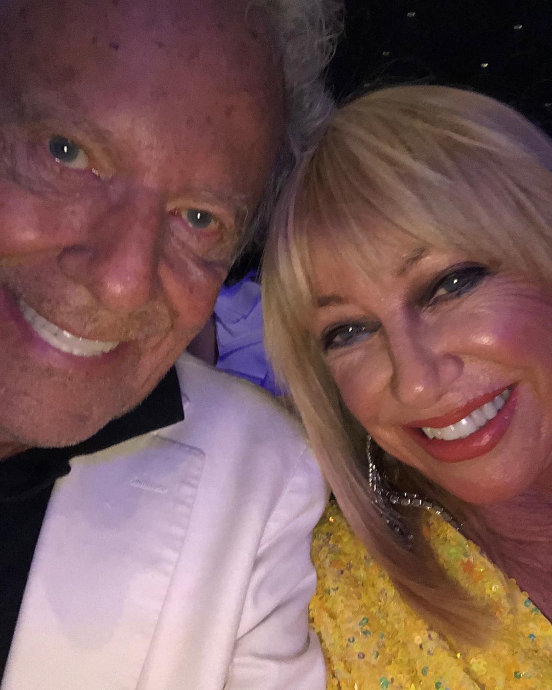 Suzanne Somers s manželem řádí jako zamlada