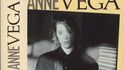 Eponymní album Suzanne Vega z roku 1985 Eponymní album Suzanne Vega z roku 1985