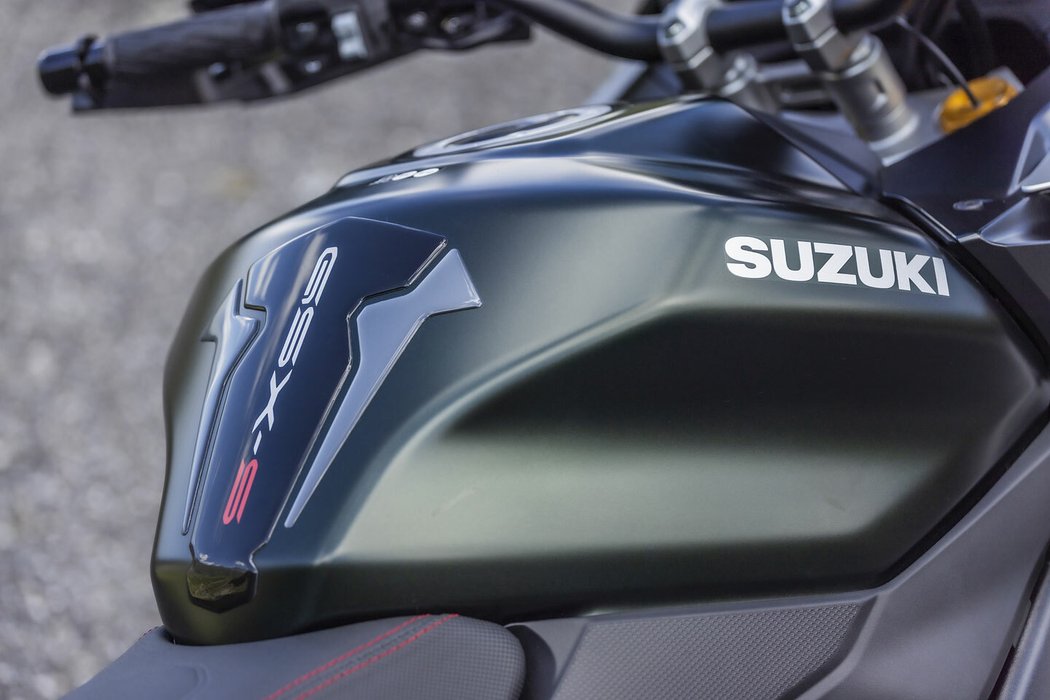 Suzuki GSX-S1000GX