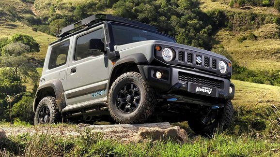 Suzuki Jimny dostalo off-roadovou edici Sierra 4Sport. Má to však háček