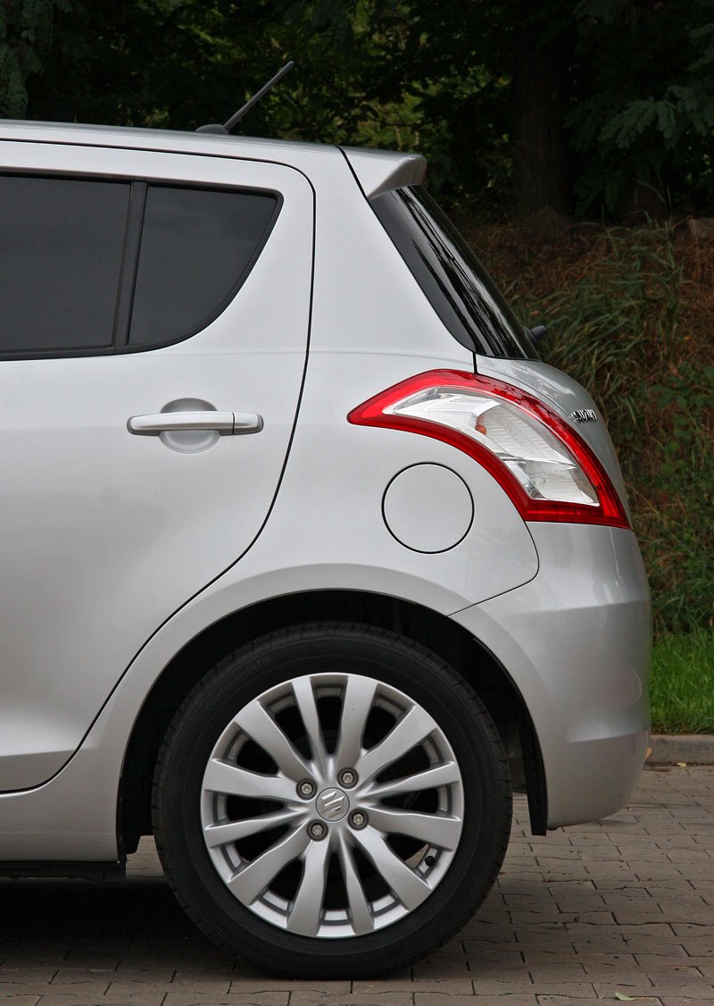 Suzuki Swift (2011)