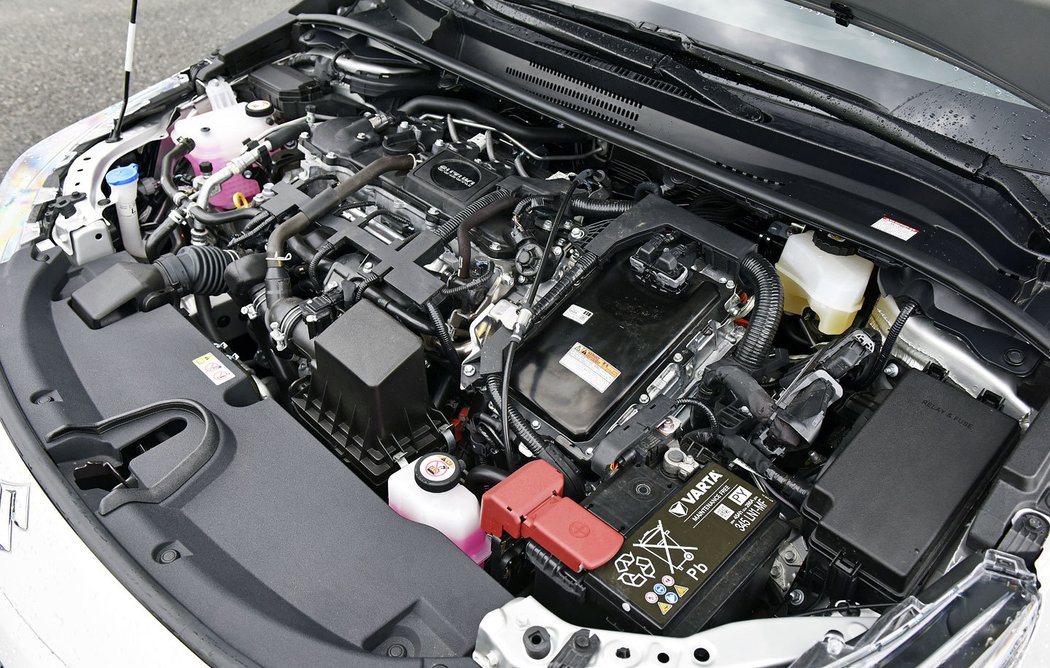 Suzuki Swace 1.8 Hybrid