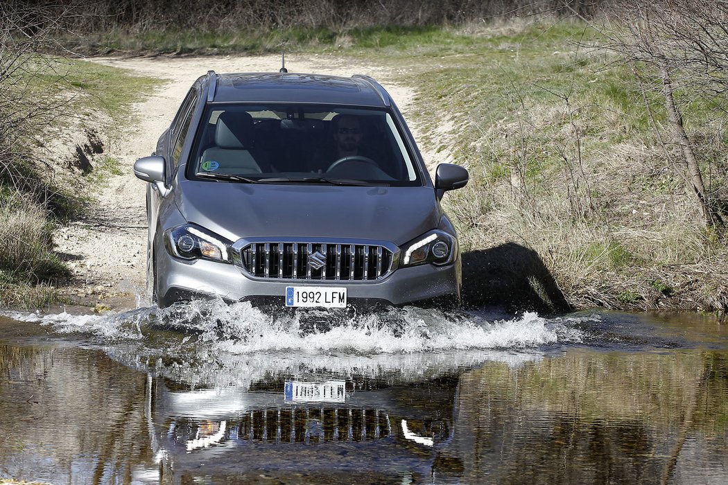 Suzuki SX4 S-Cross Hybrid