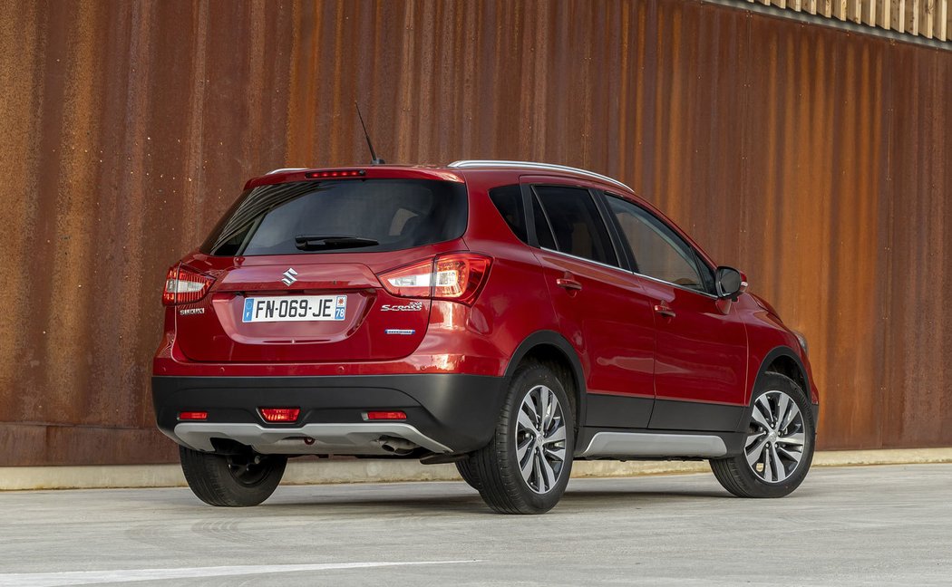 Suzuki SX4 S-Cross Hybrid