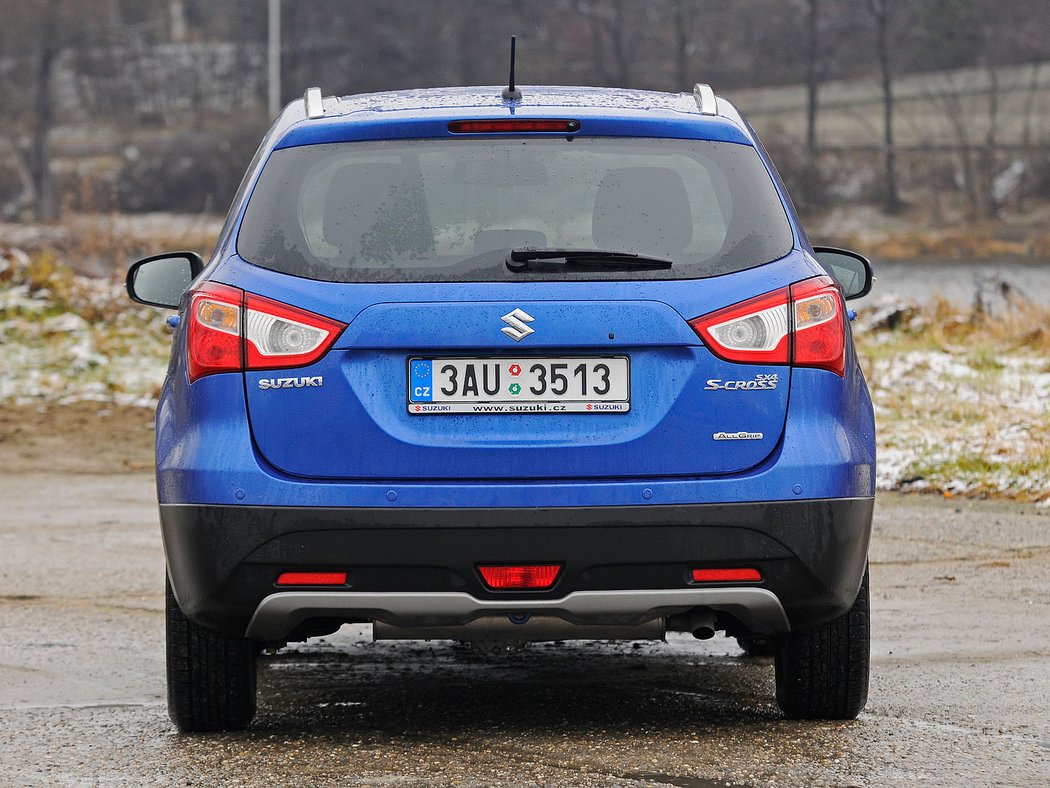 Suzuki S-Cross