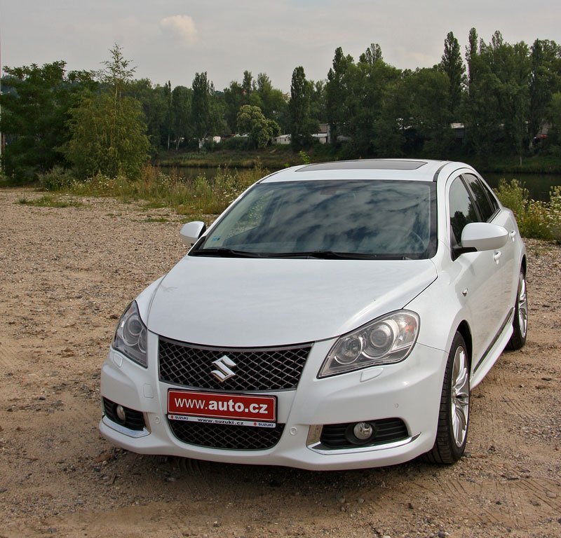 Suzuki Kizashi