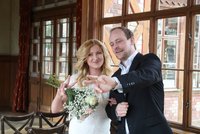 Hra čísel na svatbě: Pavel (35) a Barbora (34) se vzali 22. 2. ve 2 hodiny a 2 minuty