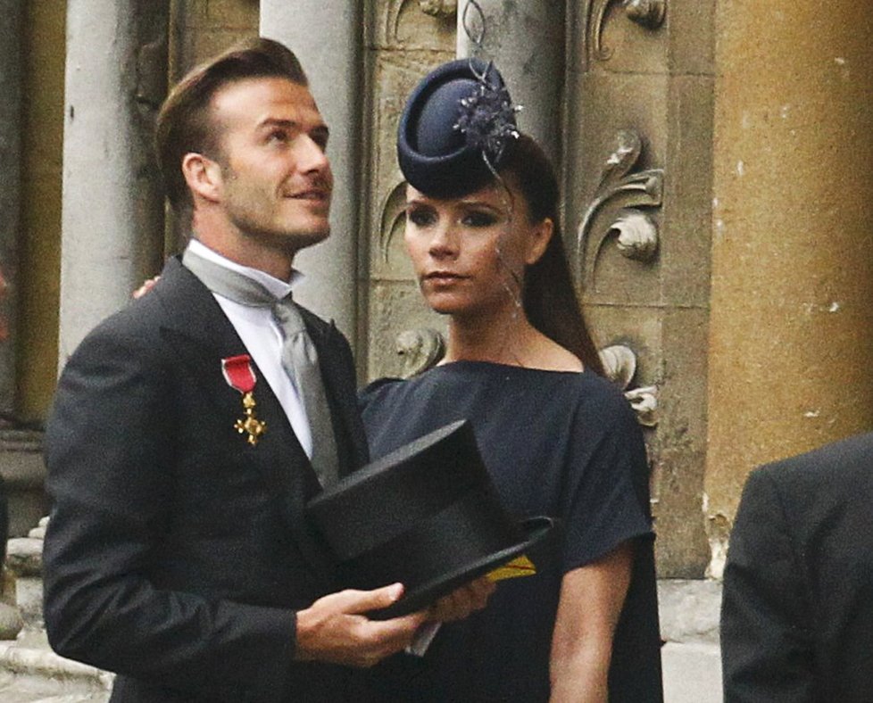 Kultovní dvojice David Beckham s manželkou Victorií na královské svatbě nemohlichybět
