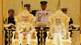 Supersvatba plná zlata: Sultán ženil syna, nevěsta měla kytici z diamantů