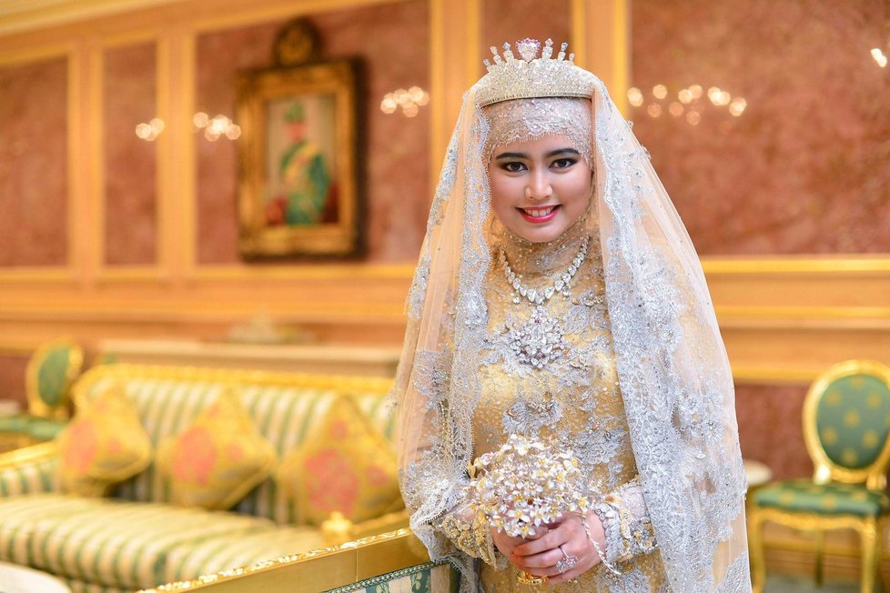Princezna Hafizah Sururul Bolkiah (32) je jednou z jeho sedmi dcer