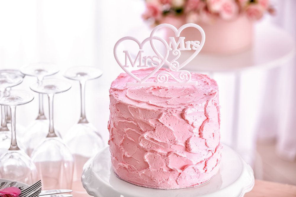 I takto jednoduše a minimalisticky může vypadat netradiční svatební dort.