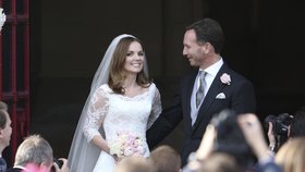 Bývalá členka skupiny Spice Girls Geri Halliwell se vdala za bosse F1