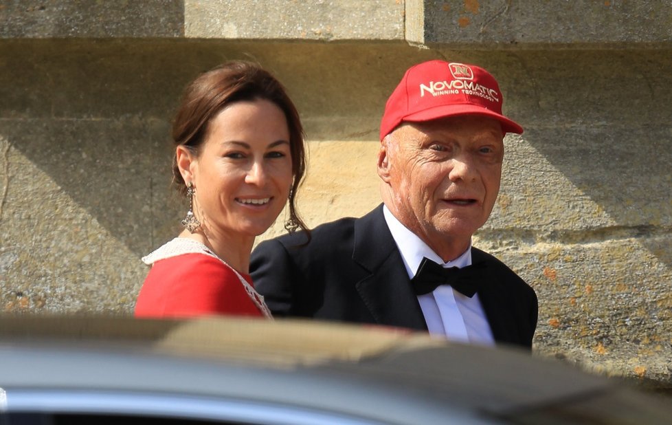 Niki Lauda dorazil se svou manželkou
