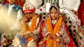 Žena se vydávala za muže a dvakrát se oženila: Manželky nic nepoznaly!