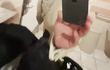 Tady na těch záchodcích se Ben připravoval na svatbu s Jenn Tady na těch záchodcích se Ben připravoval na svatbu s Jenn