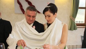 Svatba kancléře Mynáře s krásnou Alex