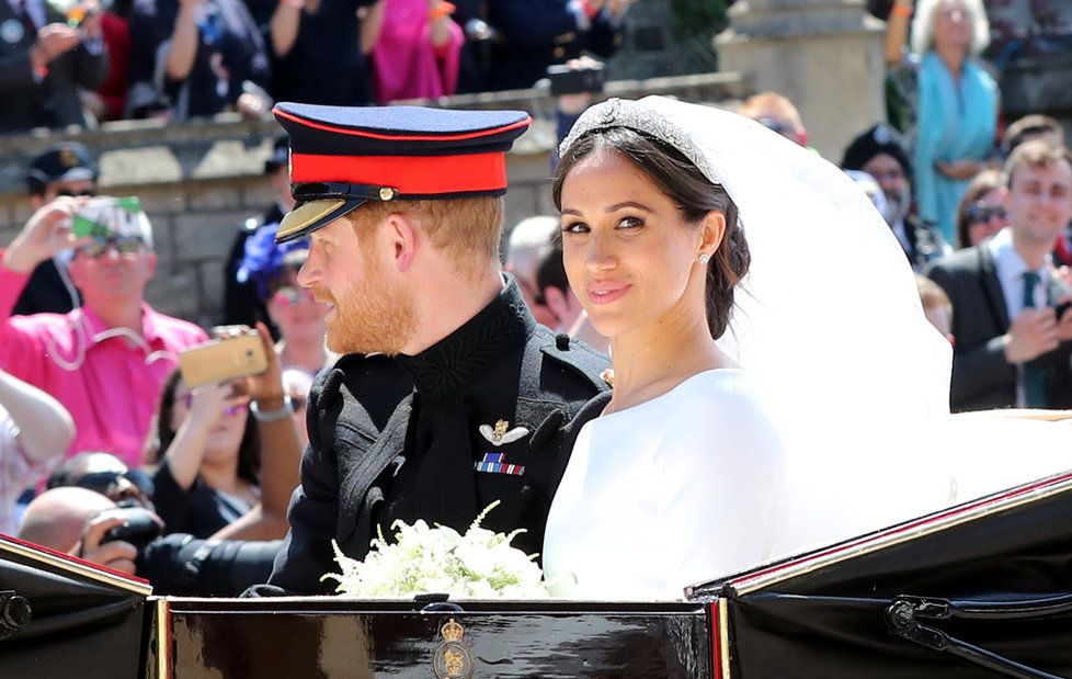 První společná projížďka novomanželů ulicemi Windsoru