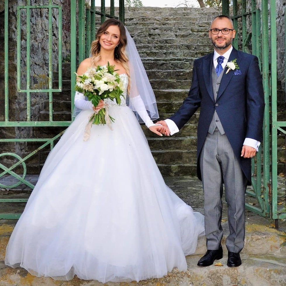 V slovenské verzi reality show Svatba na první pohled si Ivan vzal Lucii, která má hodně divokou minulost.
