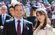 Troian Bellisario a Patrick J Adams na svatbě Harryho a Meghan