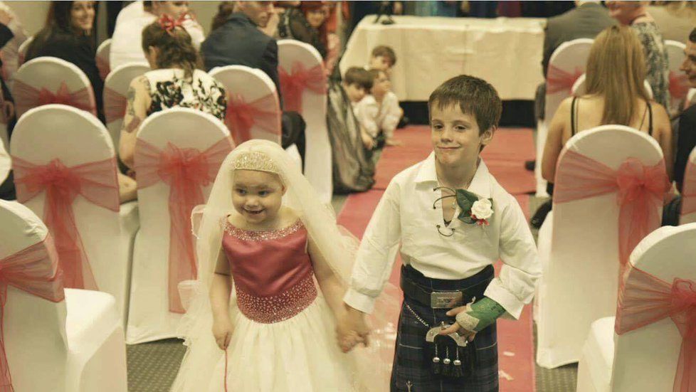 Pětiletá Eileidh Paterson, která zemřela na rakovinu, zažila před smrtí svatbu snů.