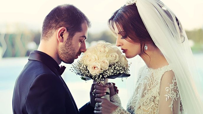 Když se nepovedlo první manželství, v tom druhém to bude lepší, míní každý třetí letošní ženich či nevěsta.