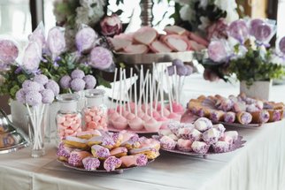 Sweet bar: Čím pohostit svatebčany, aby na váš den nikdy nezapomněli?