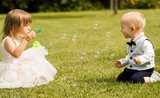 7 tipů, jak šikovně zabavit děti na svatbě, aby nedělaly lumpárny