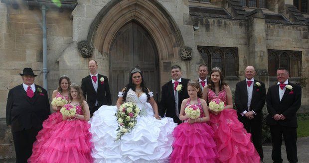 Moje velká, tlustá romská svatba: Nevěsta vypadala jako obří sněhová pusinka!
