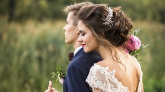 Svatební inspirace: Šaty, květiny, účesy nebo venkovní svatby – najděte si ten svůj styl