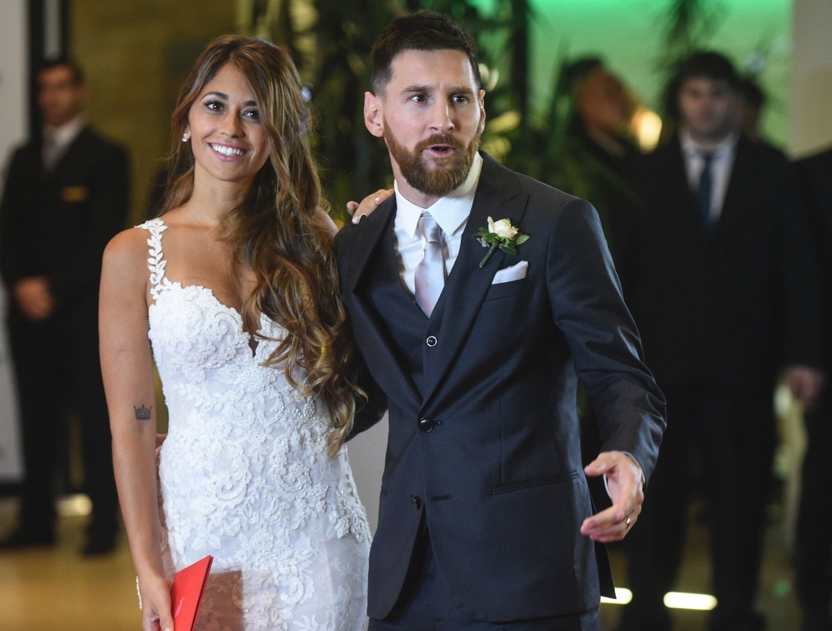 Lionel Messi (30) a Antonella Roccuzzo (29)