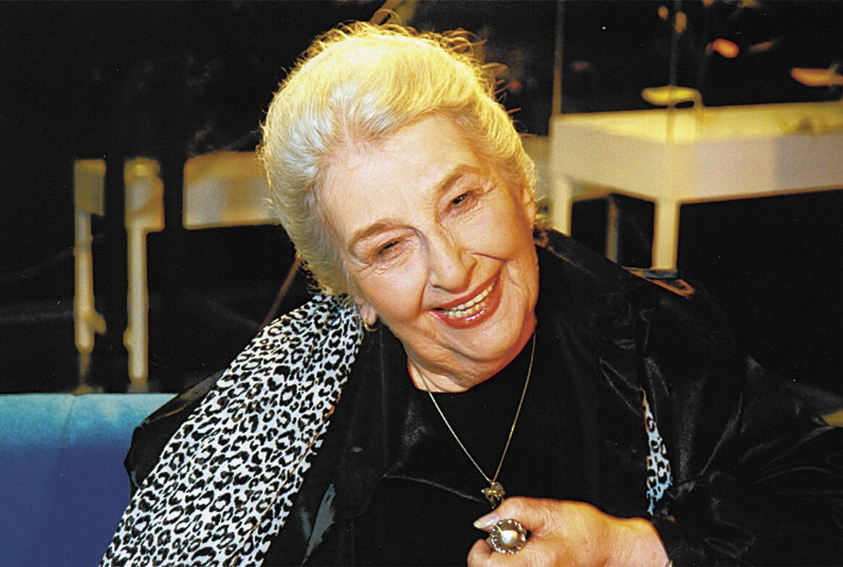 Stella Zázvorková (†83)