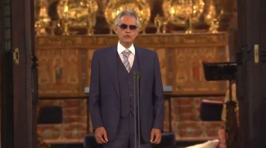 Andrea Bocelli zapěl Ave Maria