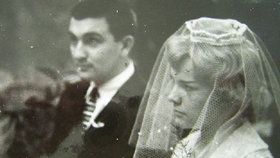 Svatba Evy Pilarové a hudebníka Milana Pilara se uskutečnila v roce 1960