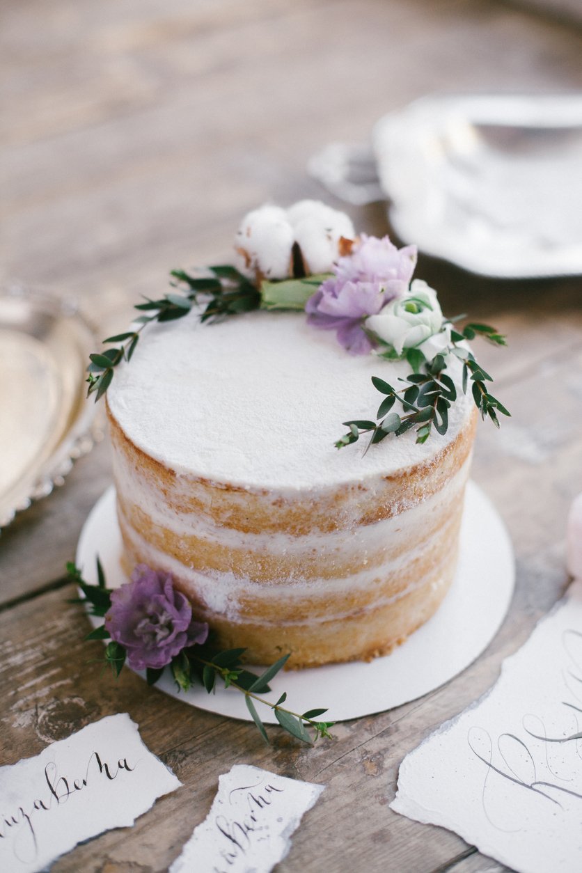 jednoduchý svatební dort