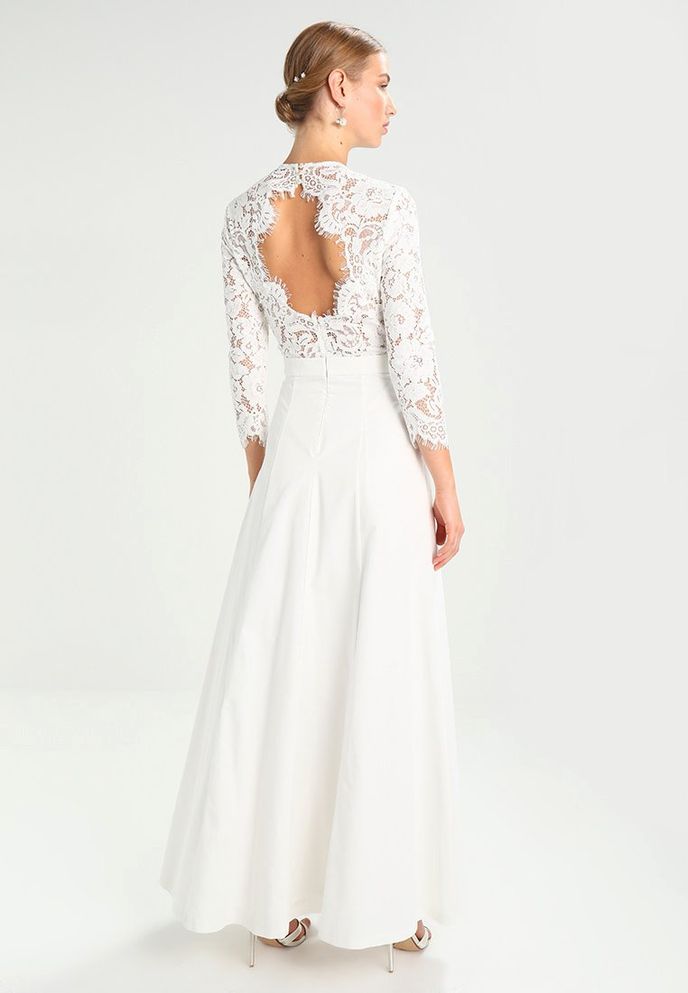 Šaty s odkrytými zády, Ivy Oak Bridal, prodává: Zalando.cz, 6600 Kč