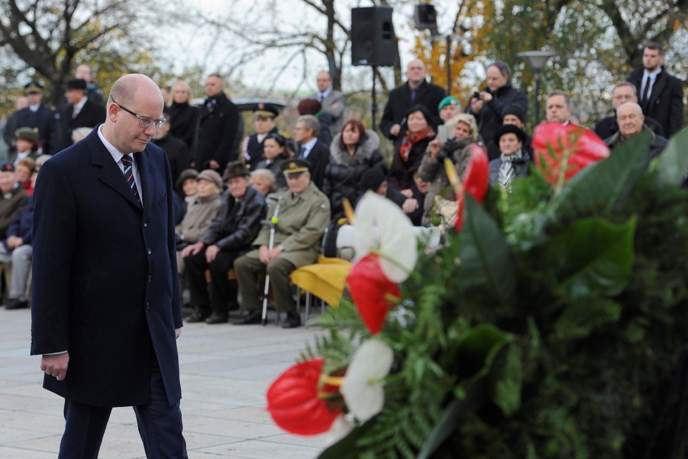 Pietní akt při příležitosti svátku Dne vzniku samostatného československého státu se uskutečnil 28. října na pražském Vítkově.