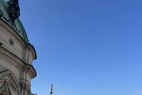Od požárních hlídek k StB: Svatomikulášská zvonice ukazuje „dědkostroj“ i tajné sledování