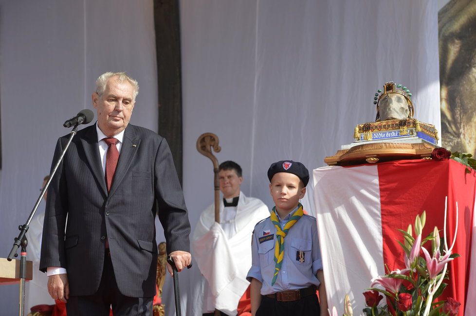 Miloš Zeman se svatováclavské pouti zúčastnil v roce 2016