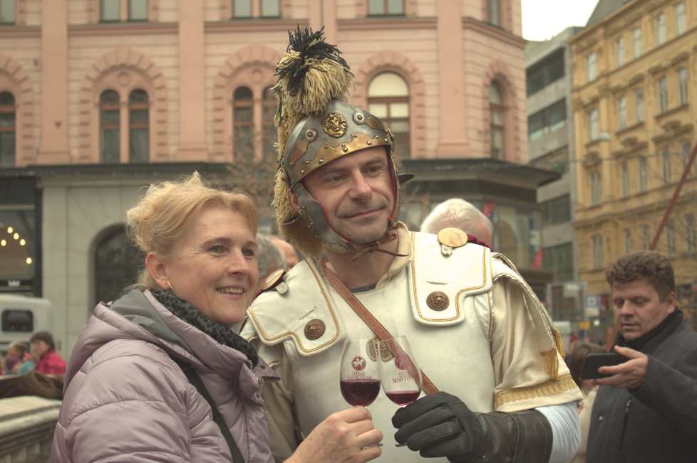 Herec Národního divadla Brno Martin Sláma dává přednost červenému vínu.