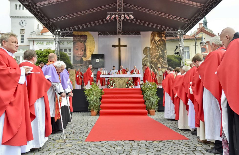 Poutníci si ve Staré Boleslavi připomněli odkaz svatého Václava.