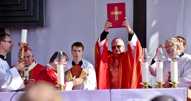 Poutníci si ve Staré Boleslavi připomínají odkaz svatého Václava.