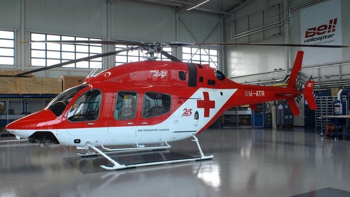 Vrtulník letecké záchranky Air Transport Europe (tento stroj se zřítil 7.9.2016 během záchranářské akce na Slovensku)
